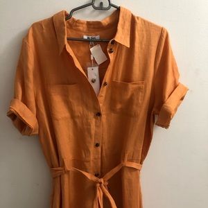 525 Large orange button down midi dress